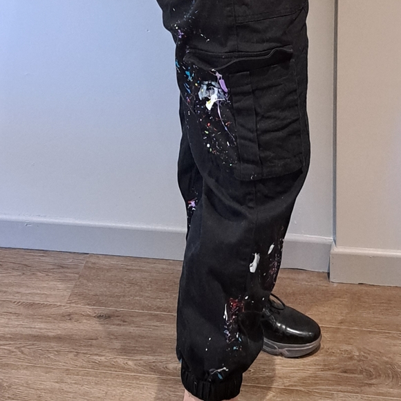 Painted Jogger - Picture 8 of 8